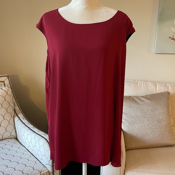 Catherines Reversible Burgundy & Black Sleeveless Blouse - Picture 1 of 16